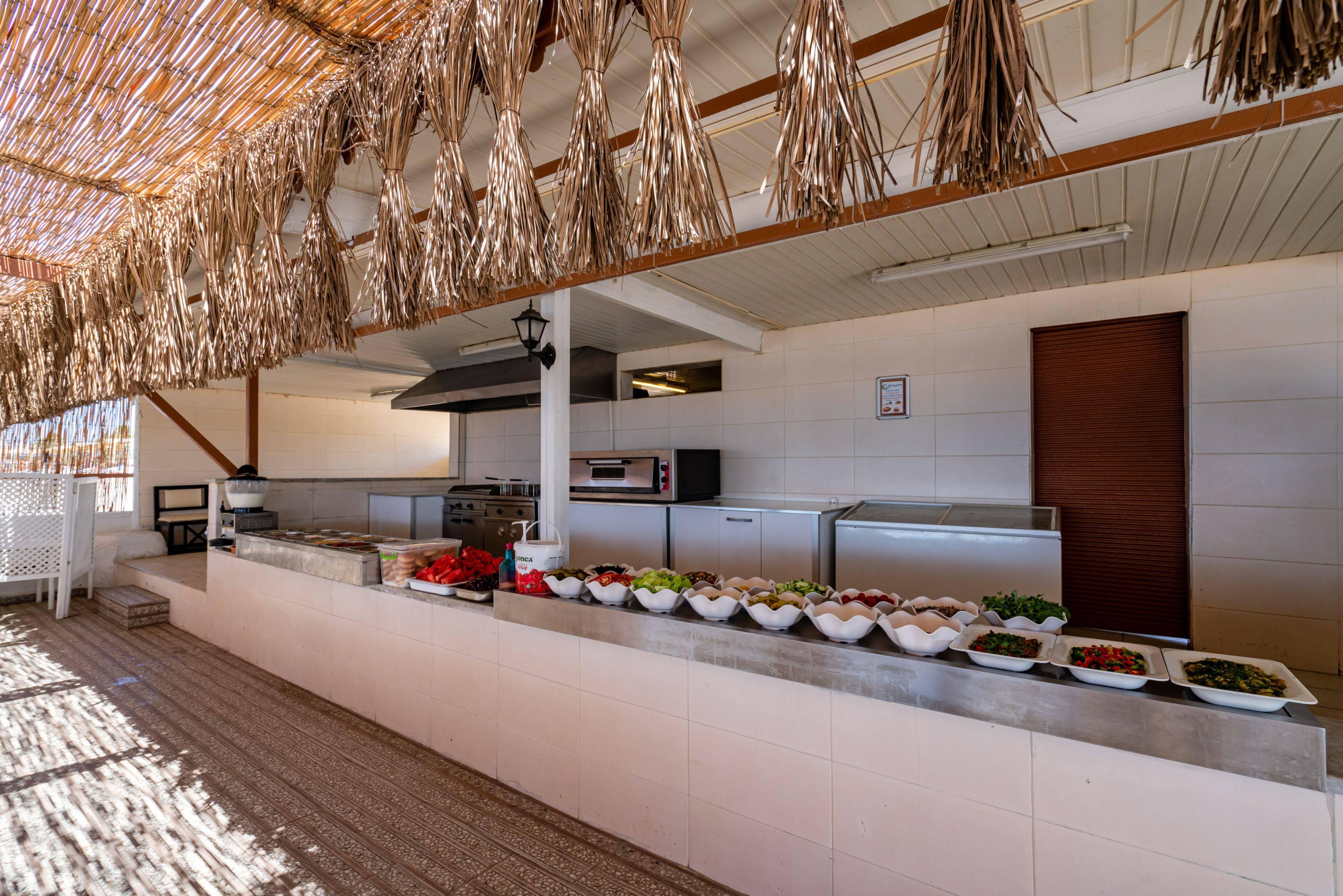 The Garden Beach Hotel Konaklı Kültér fotó