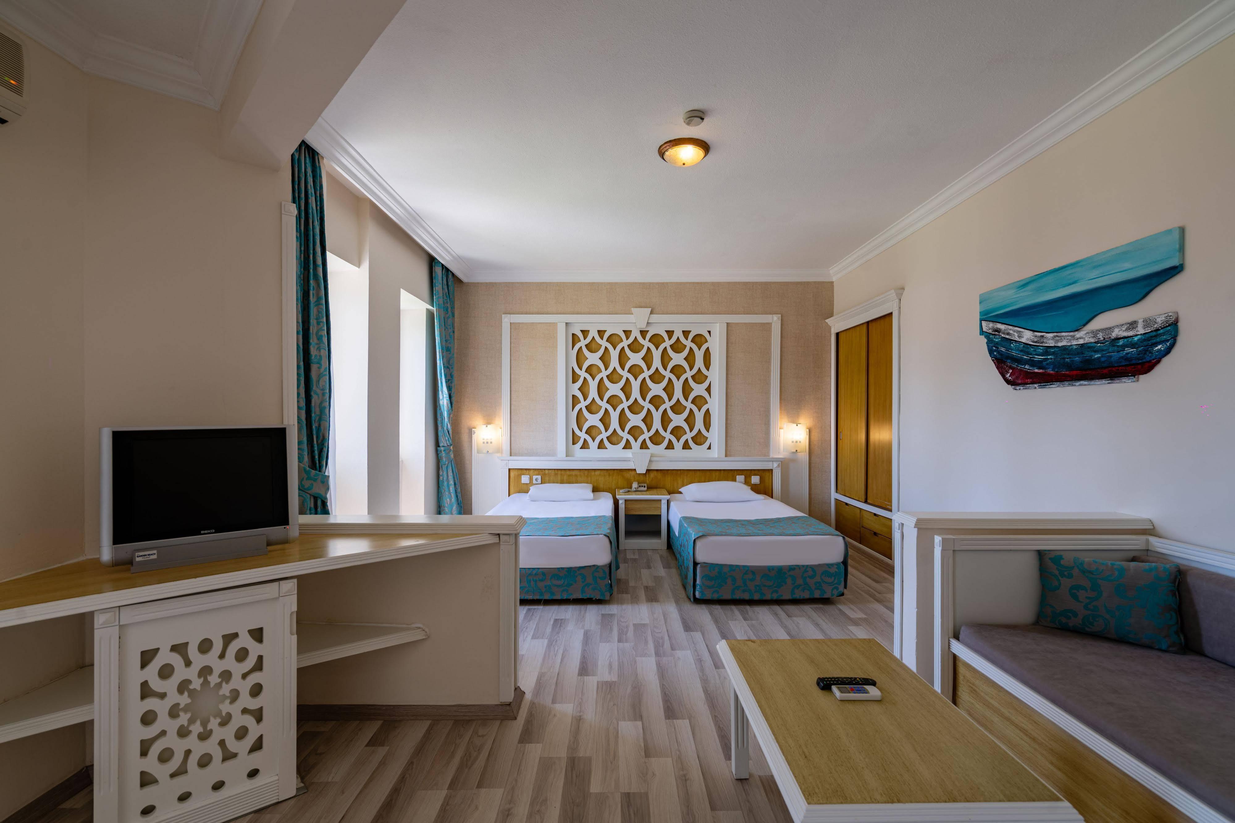 The Garden Beach Hotel Konaklı Kültér fotó